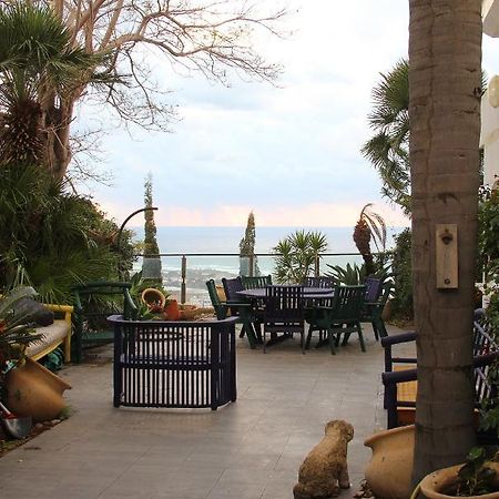 Boutique Apartment "Facing The Sea" حيفا المظهر الخارجي الصورة