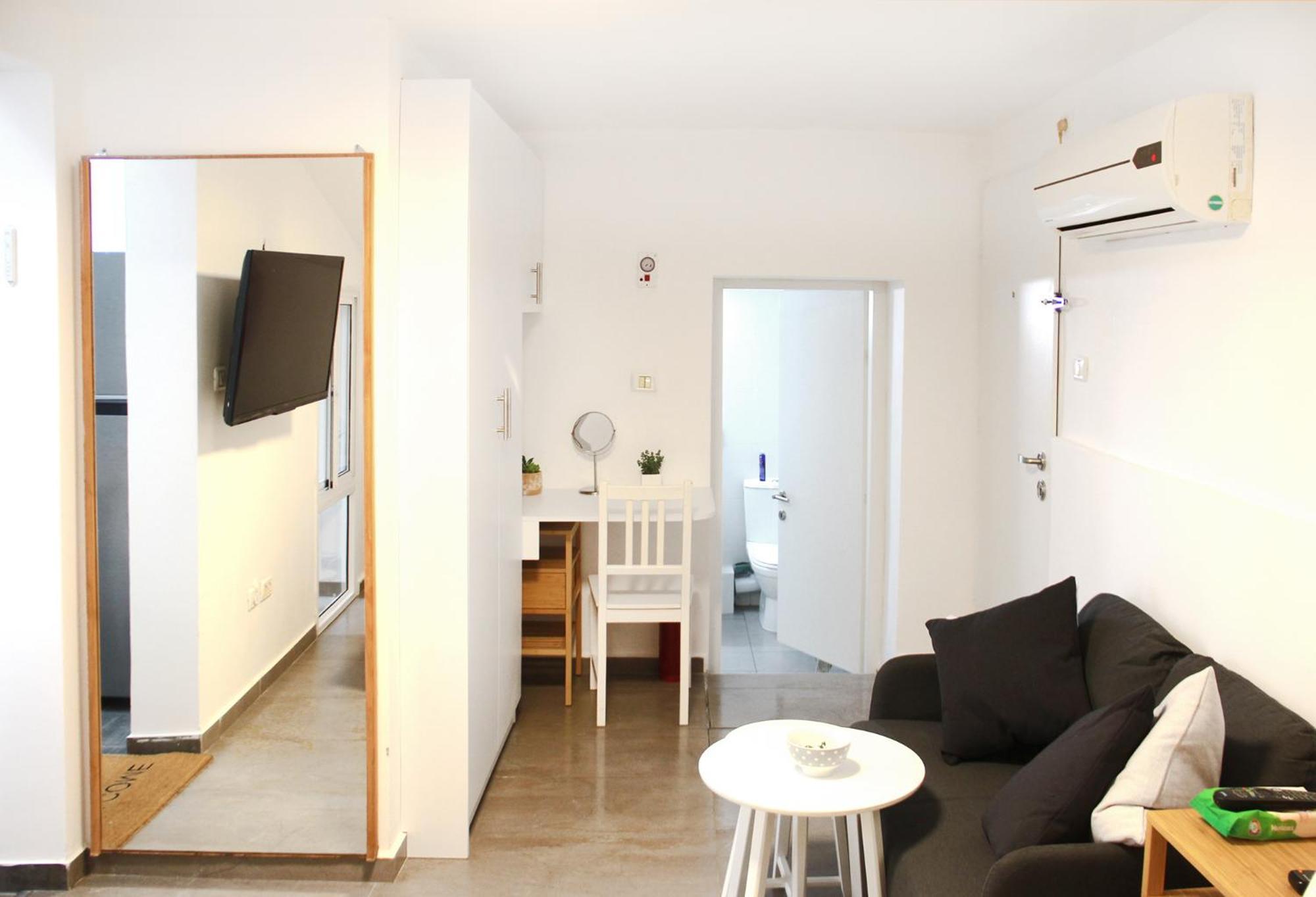 Boutique Apartment "Facing The Sea" حيفا الغرفة الصورة