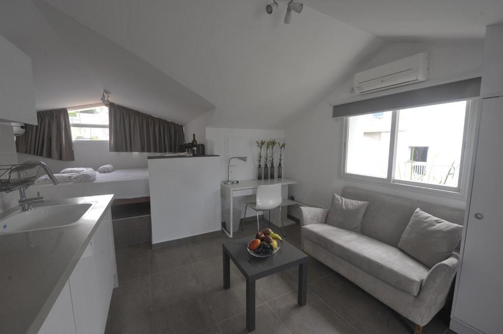 Boutique Apartment "Facing The Sea" حيفا المظهر الخارجي الصورة